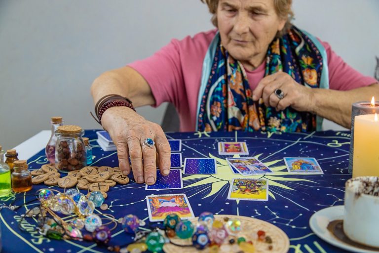 The Cultural History Of Psychic Practices